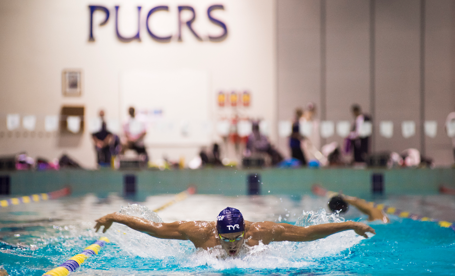 Cinco motivos para praticar natação e atividades aquáticas na PUCRS