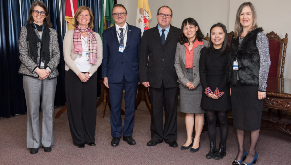 Director of Confucius Institute of PUC-Rio visits PUCRS seeking partnerships