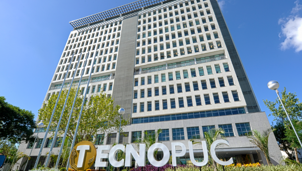 Tecnopuc opens its doors for international students