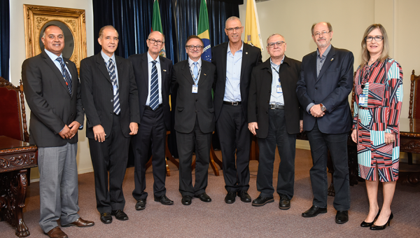 Embassy of Israel visits PUCRS to learn about research projects