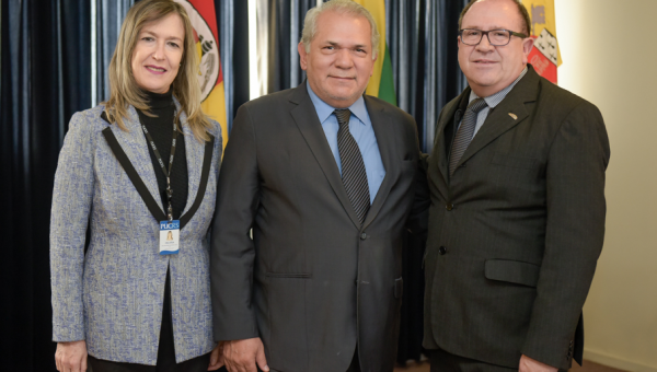 Consul General of Paraguay visits PUCRS