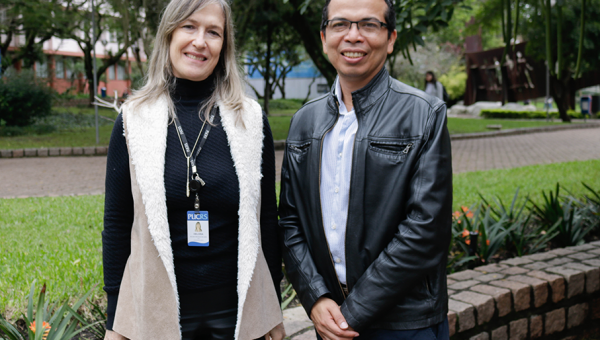 Universidade Católica de El Salvador pays visit to PUCRS’ Language Center