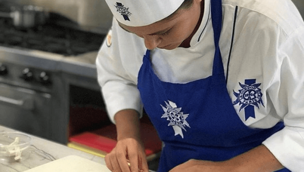 PUCRS student is in mobility program at Le Cordon Bleu