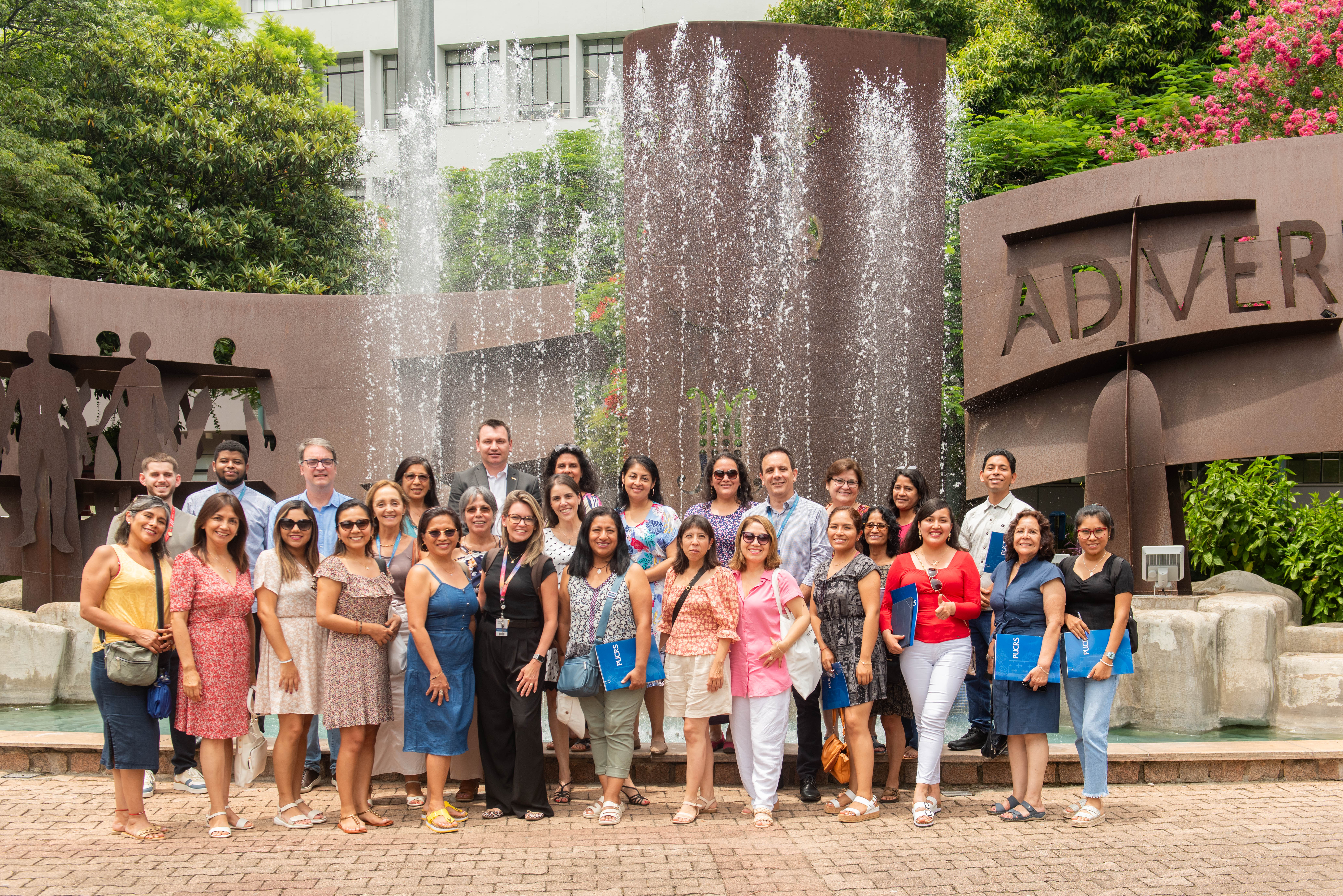Faculty and graduate students from Peru participate in training program at PUCRS