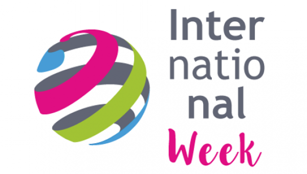 Semana aborda vivências internacionais