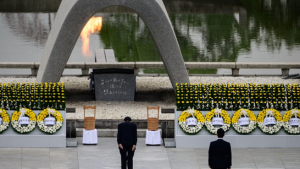 Memorial Hiroshima, em homenagem ás vítimas do bombardeio nuclear de agosto de 1945. Fonte: Reuter/Kyodo 