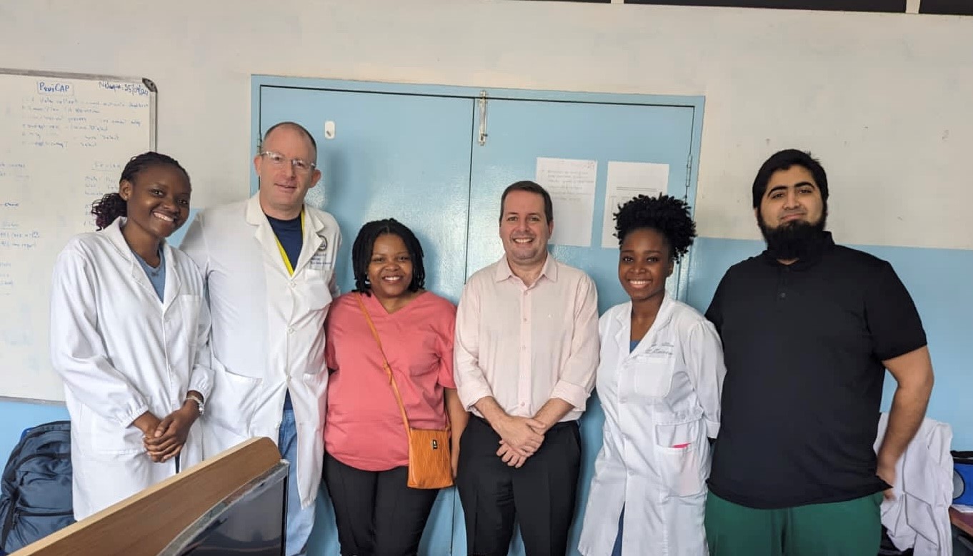 Professor Marcelo Scotta contribui para avanços na saúde em Moçambique