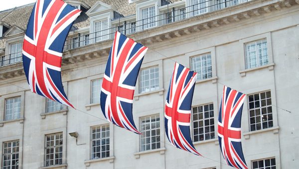 Santander e British Council oferecem bolsas para cursos de inglês com foco em negócios