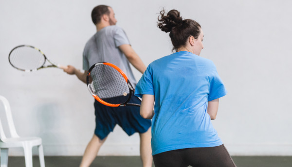Benefícios dos esportes de raquetes - Fernanda Ens