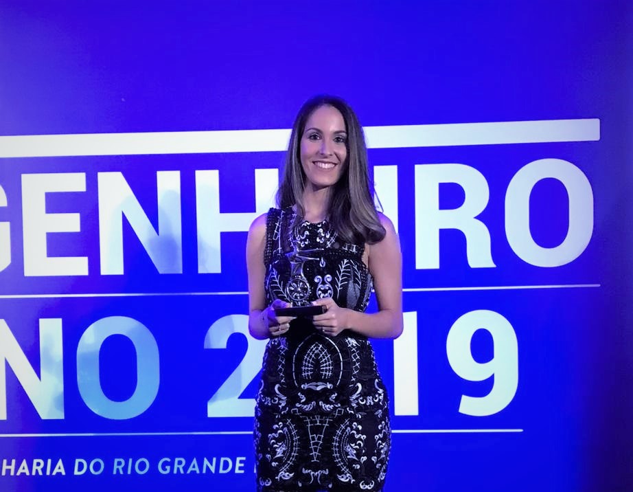 Camila Kolling dos Reis, aluna de Engenharia de Computação, foi a vencedora do destaque Acadêmico 2019