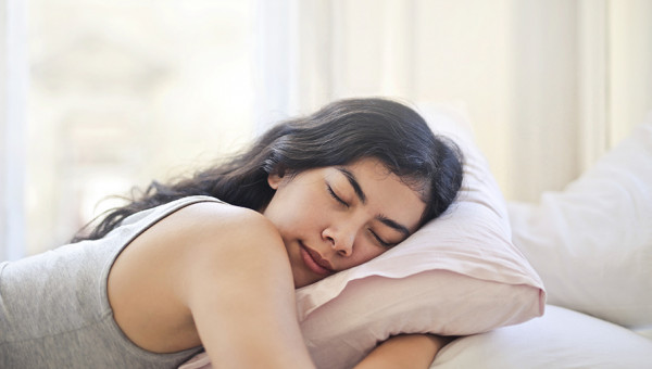 Sonhando demais ou dormindo de menos? Entenda os efeitos da pandemia no sono