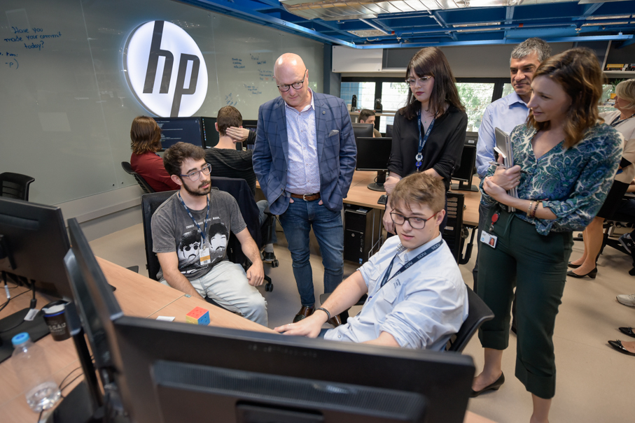 PUCRS e HP inauguram modernização do Laboratório de Inovação em Software