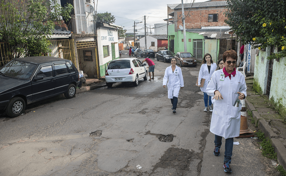 Nunca é tarde para jogar bola - Revista PUCRS