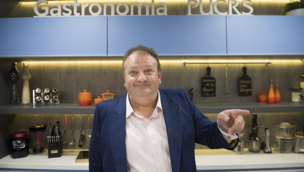 Chef Erick Jacquin apresenta seu “tompero” francês na PUCRS