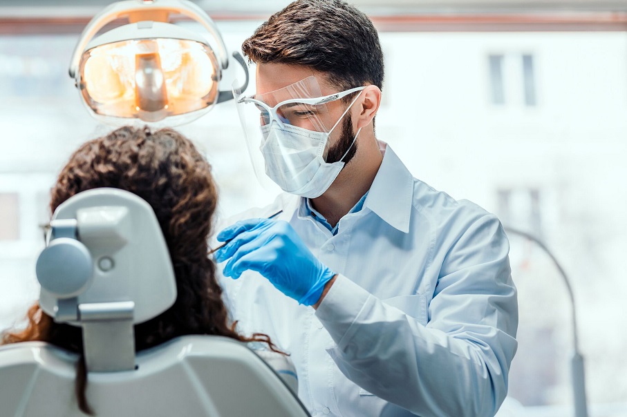 Mestrado e doutorado em Odontologia ampliam possibilidades de atuação profissional