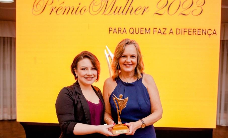 Prêmio Mulher 2023 reconhece trajetória de professora da PUCRS