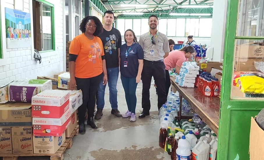 Centro de Pastoral e Solidariedade da PUCRS realiza doação na Ilha dos Marinheiros